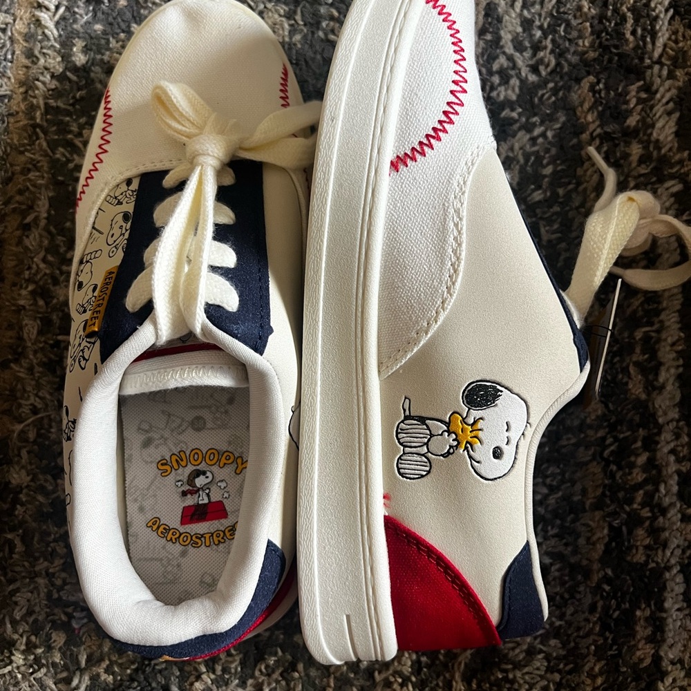Licensed Snoopy Shoes - One of a kind, sz 7unisex